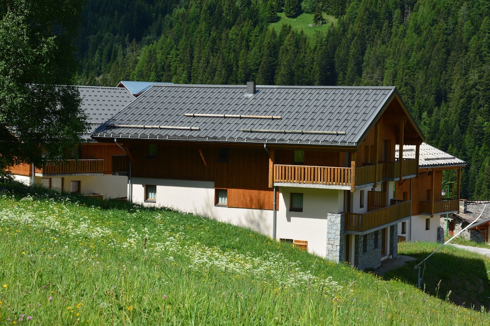 Residence Vacanceole Les Chalets de la Ramoure 38/42