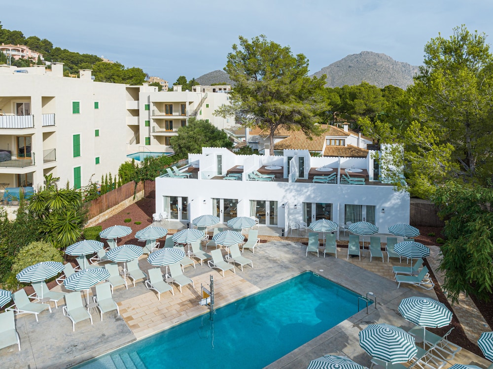 Las Velas Apartments 50/57