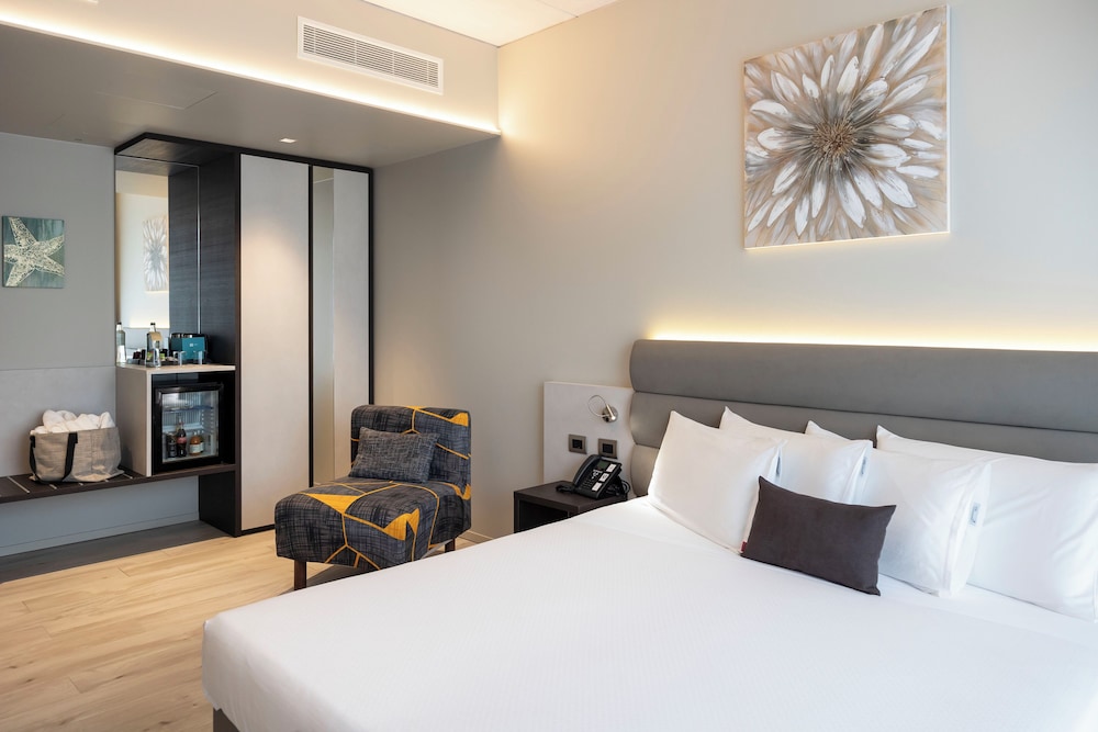 Vision Hotel 11/50