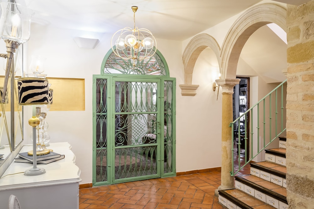 La Casona del Arco 31/60