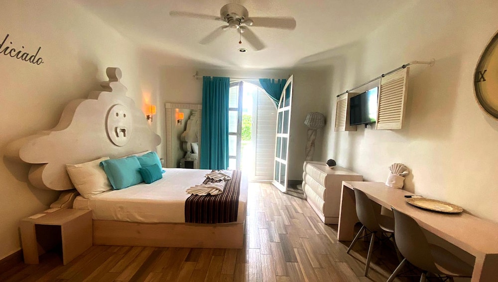 Coco Rio Hotel 27/50