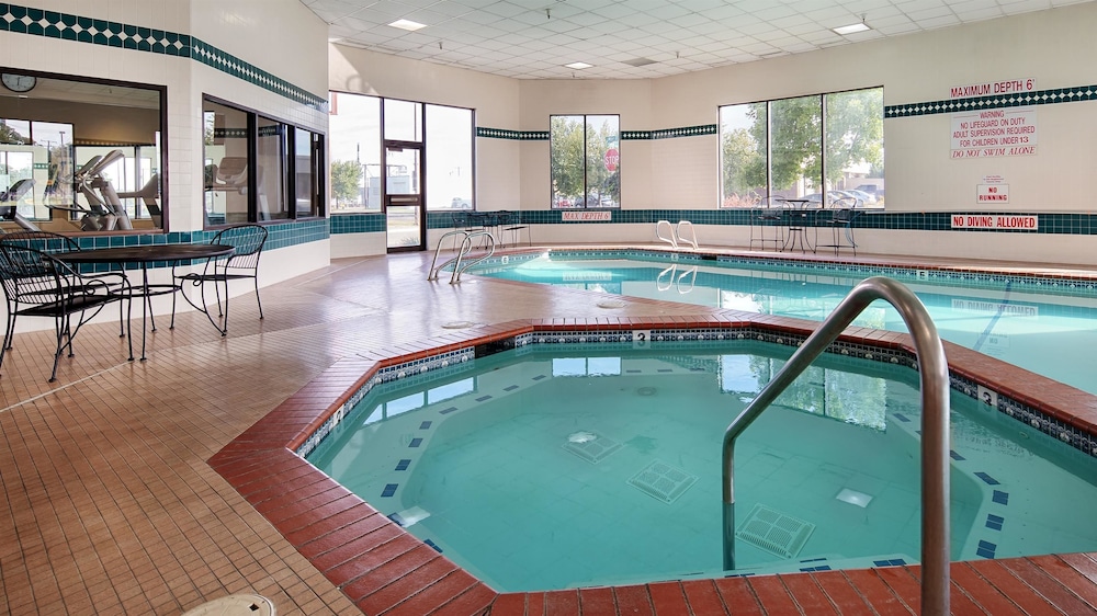 Best Western Plus Cottontree Inn 3/34