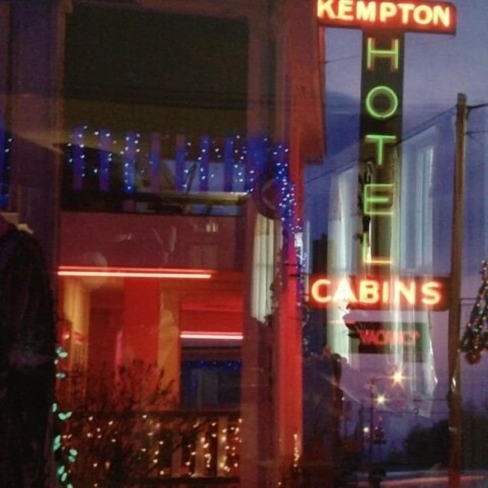 Kempton Hotel 1/14