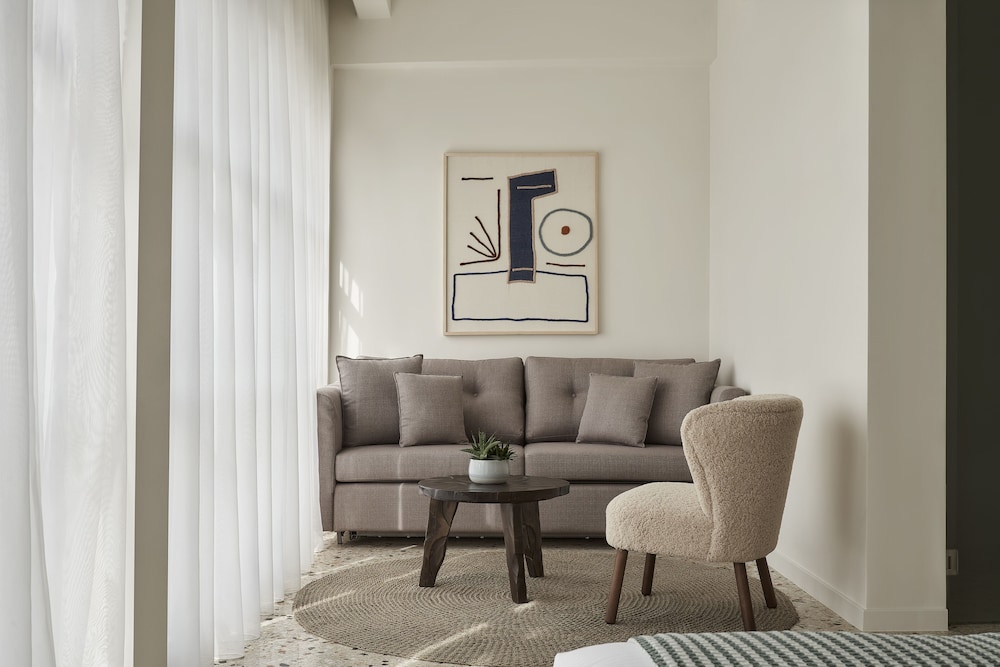 Vasi Hotel 33/50