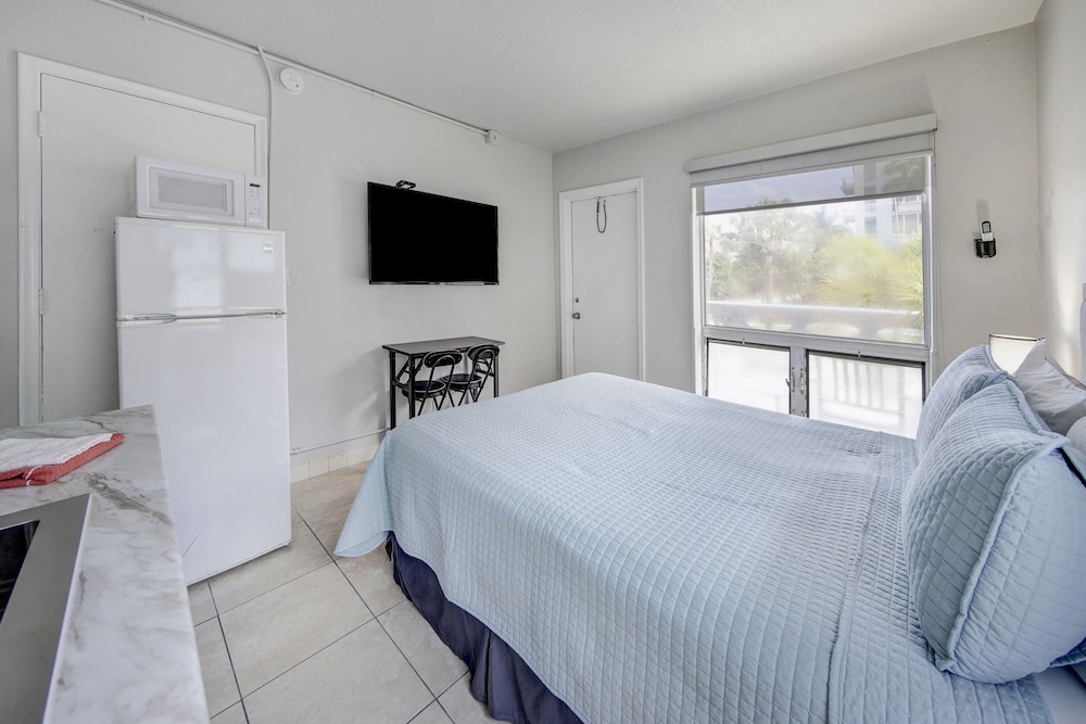 Ocean Villas of Deerfield 13/68
