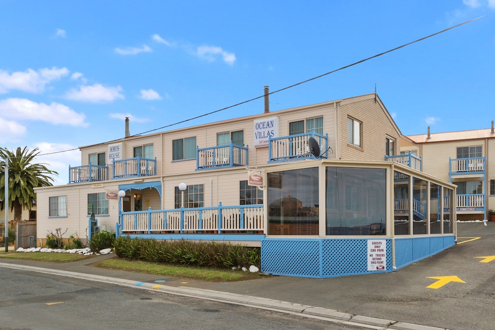 Amos House Swansea Ocean Villas 3/26