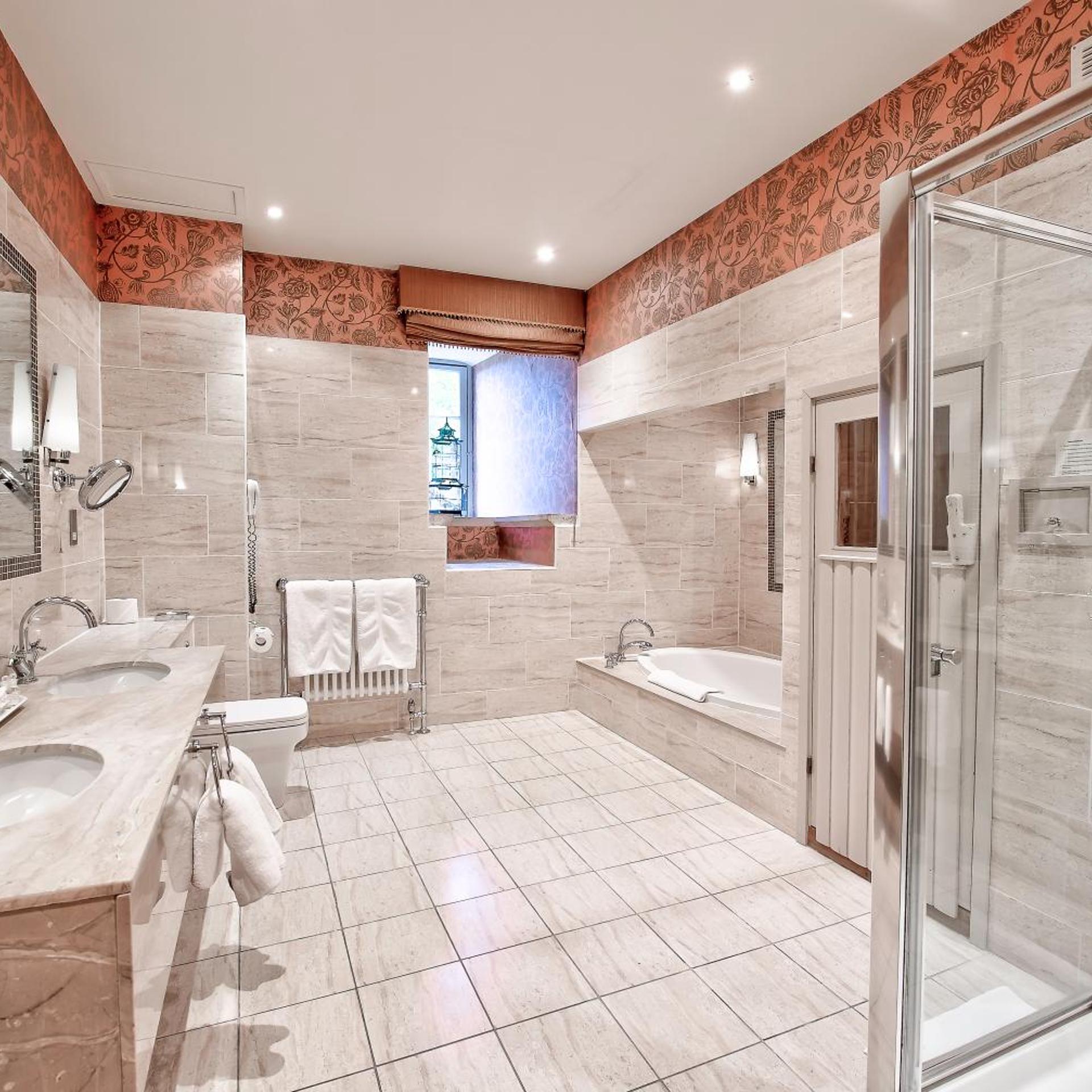 Cliffe, Suite، Langley Castle Hotel 2/2