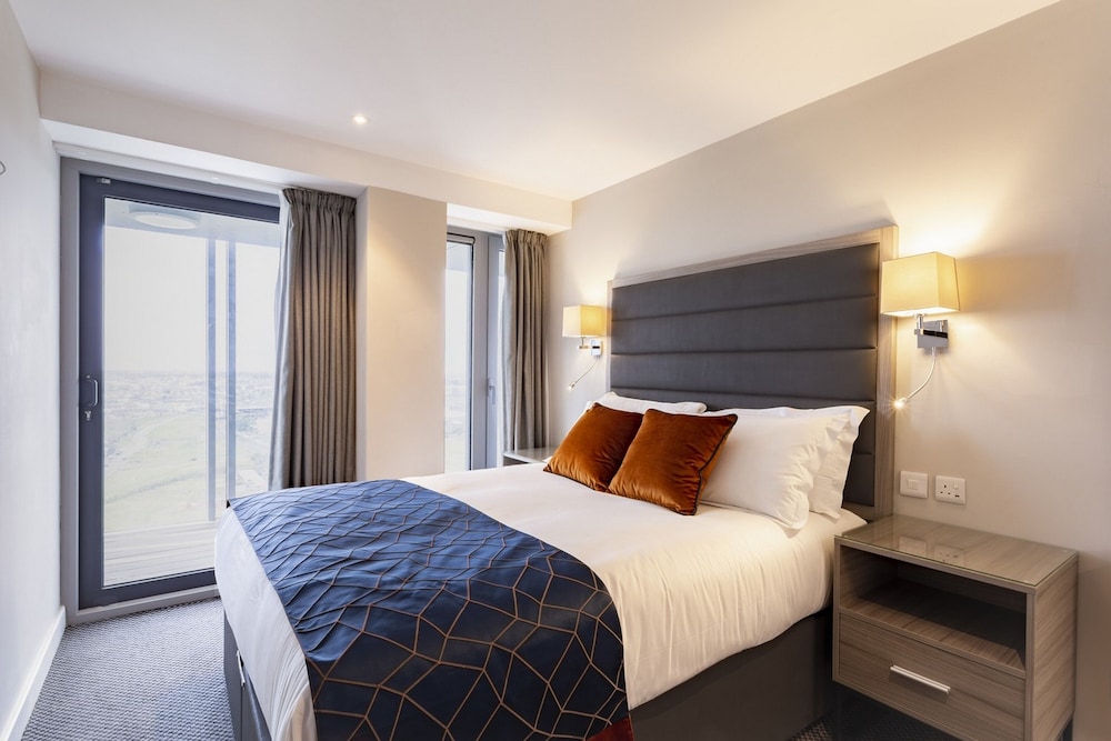Apartment, 2 Double Beds, City View
