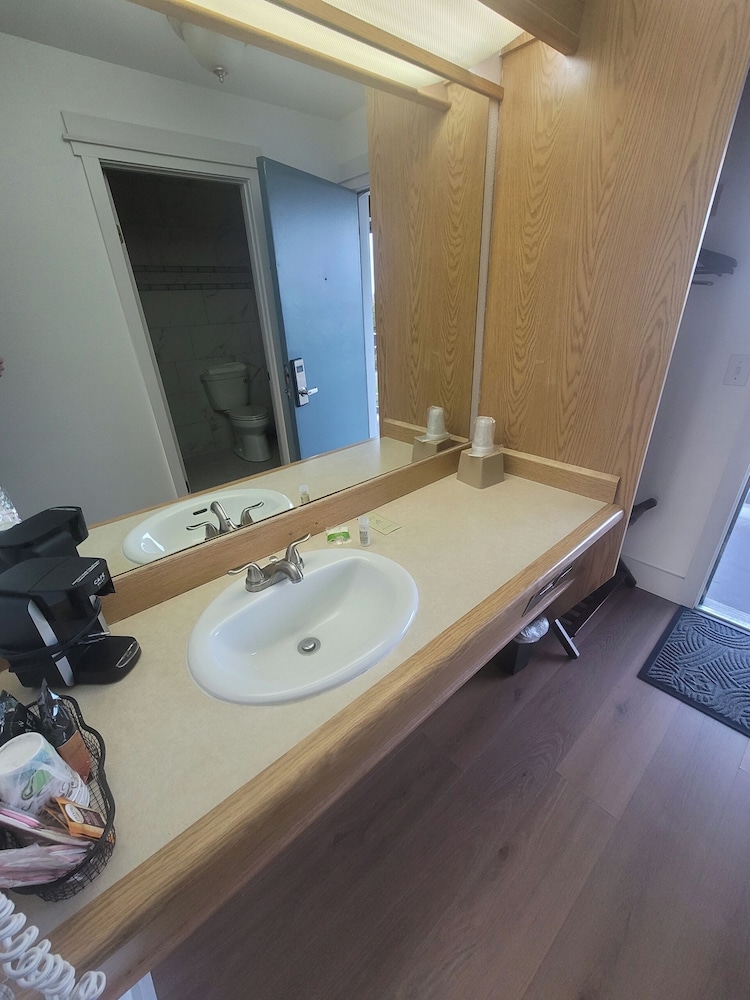 Chautauqua Resort & Conference Center 49/50
