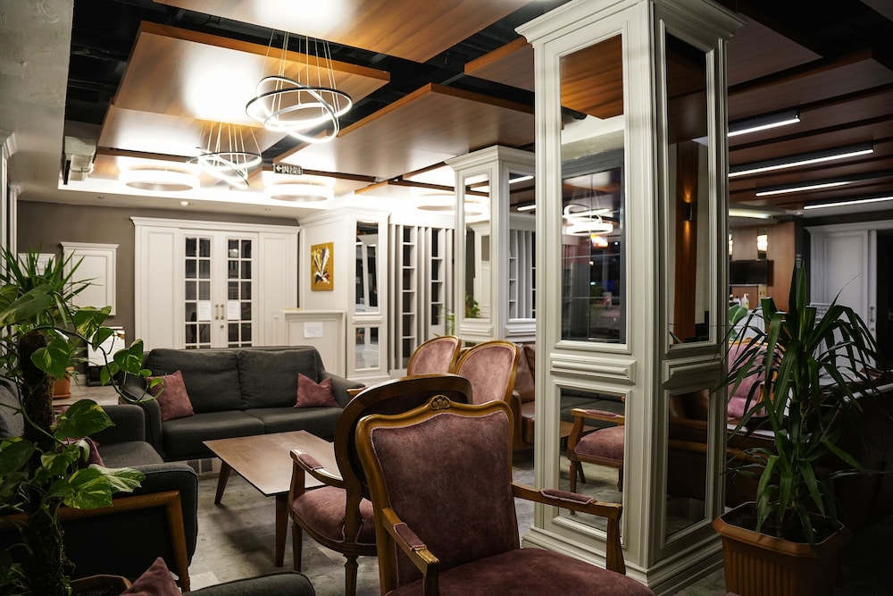 Enerji Hotel 32/46