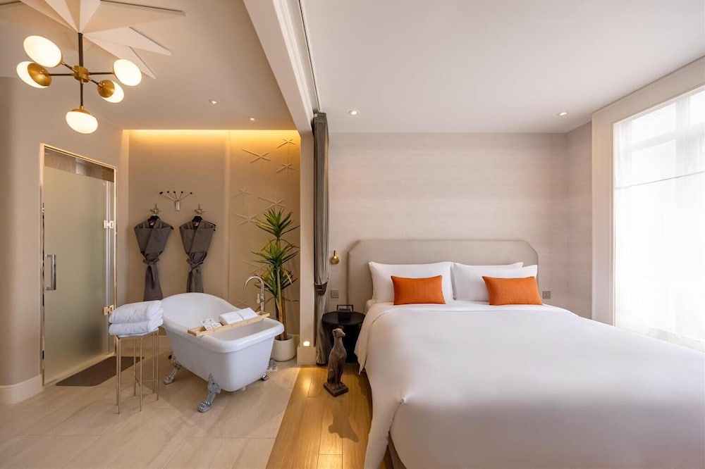Aiden by Best Western Surawong Bangkok 16/48