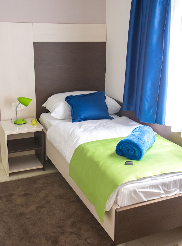 Five Rivers Rooms 21/49