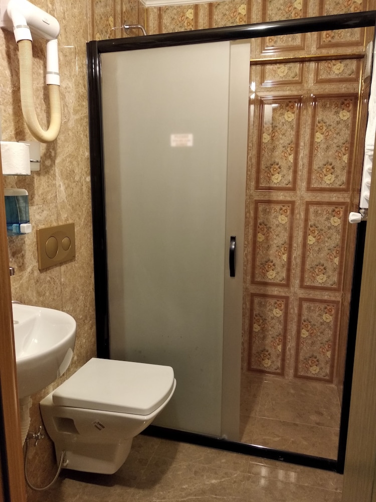 Istanbul City Center Hotel 25/28
