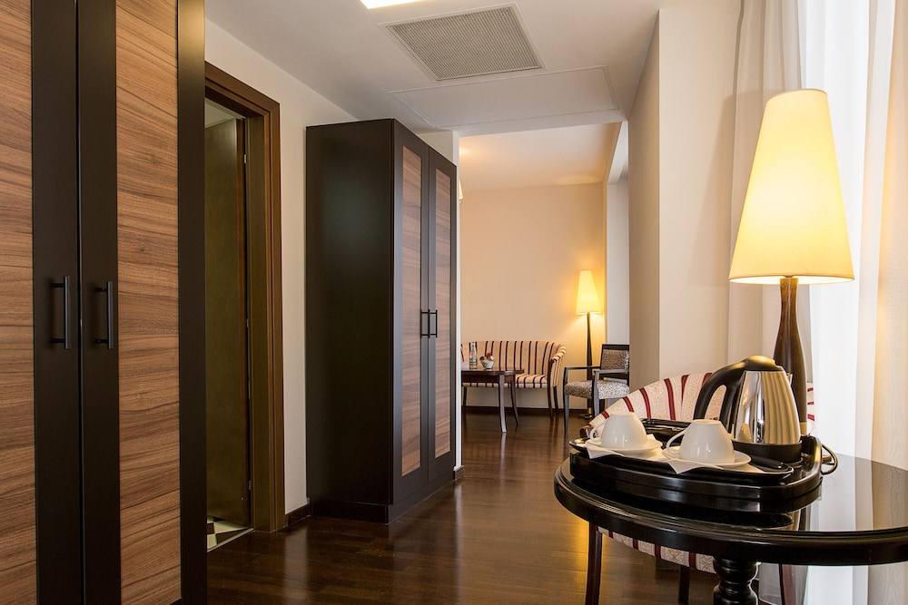 Europa Royale Bucharest Hotel 49/77