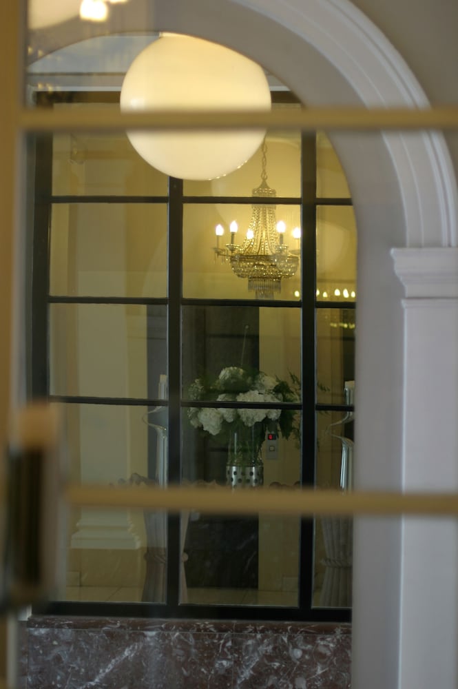 Hotel La Legende 2/25