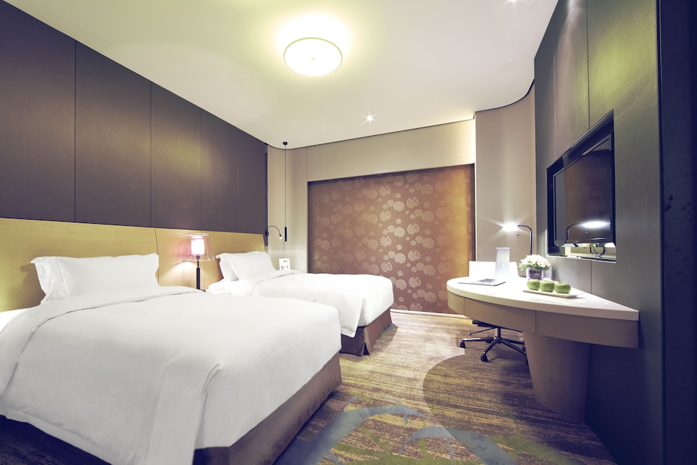 Hotel Equatorial Shanghai 6/34