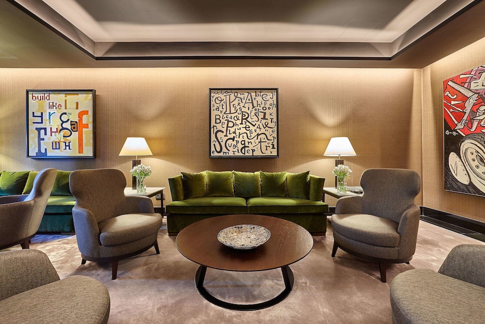 The Artist Grand Hotel of Art 59/74