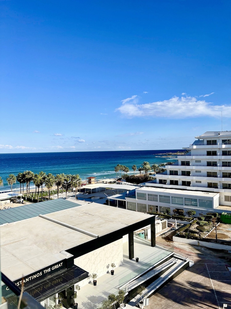 Constantinos The Great Beach Hotel 64/68