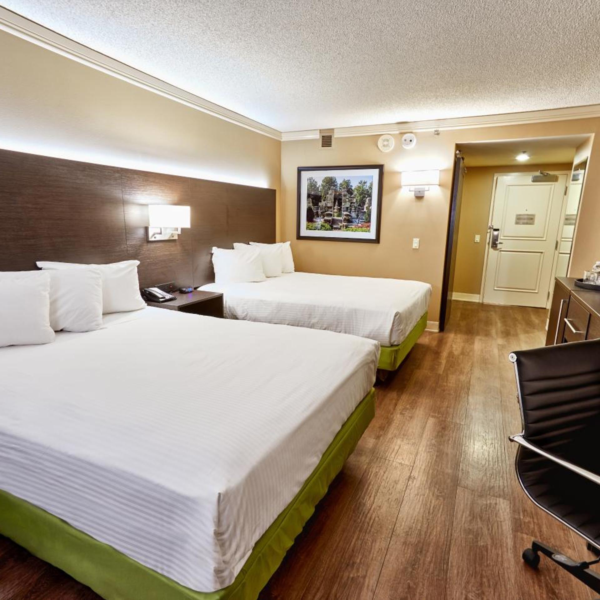Deluxe, 2 Queen Beds
