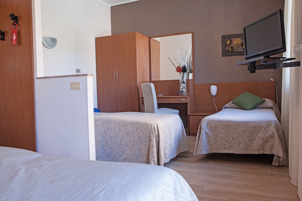 Hotel Adriano 18/33