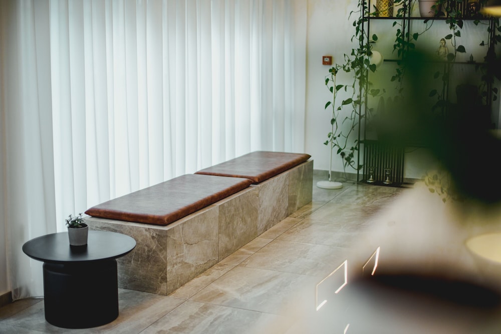 Roseum Boutique Hotel 43/50