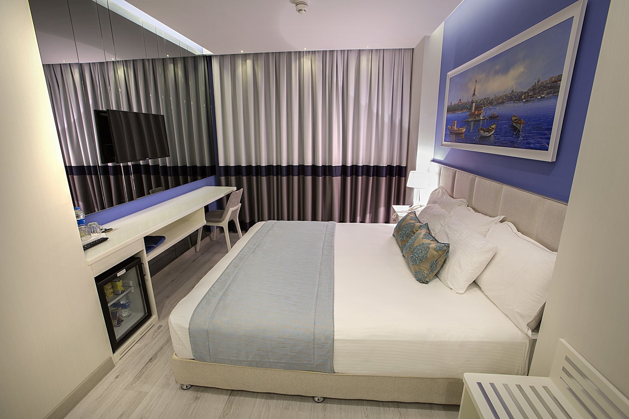COMFORT, DOUBLE BED