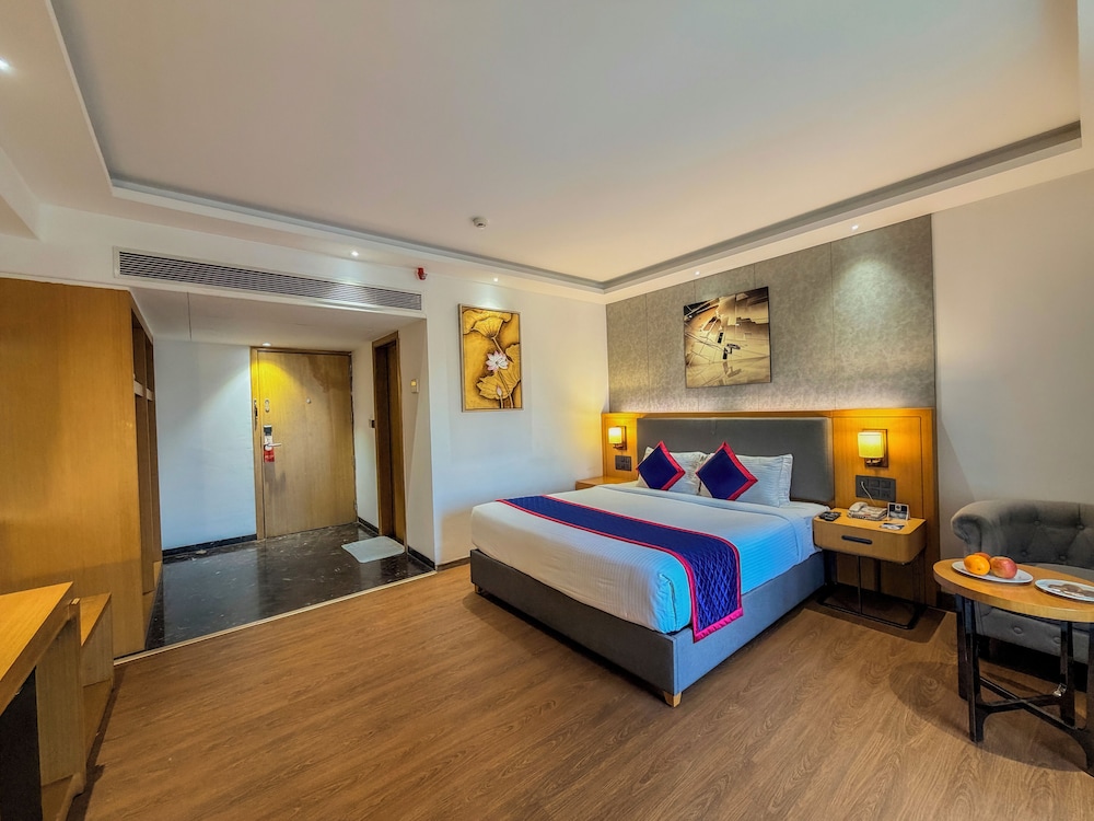 Zip by Spree Hotels Chakan 14/50