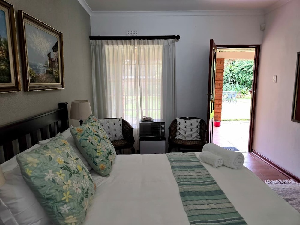 Birds of Paradise B&B 26/46
