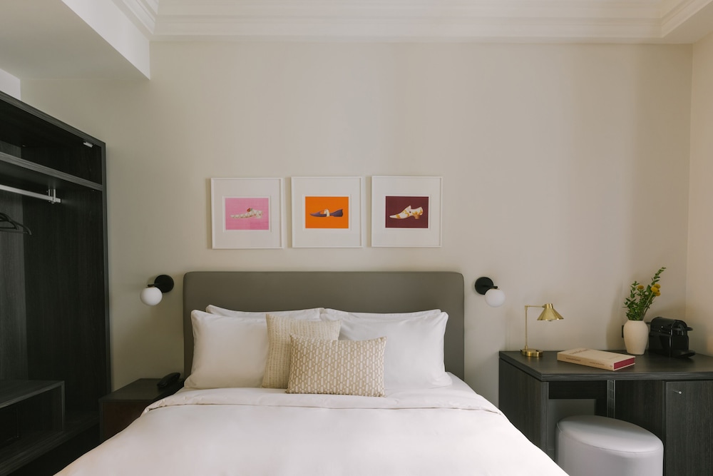 SUPERIOR, DOUBLE BED