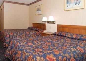 Econo Lodge Scranton near Montage Mountain 14/25