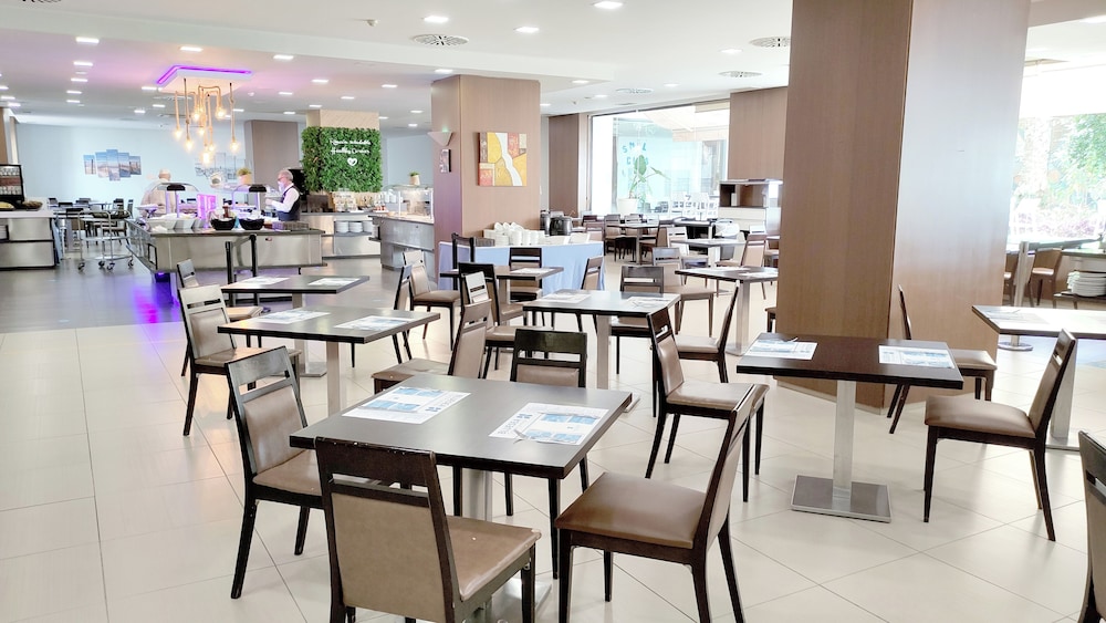 Leonardo Hotel Torremolinos Costa del Sol 57/72