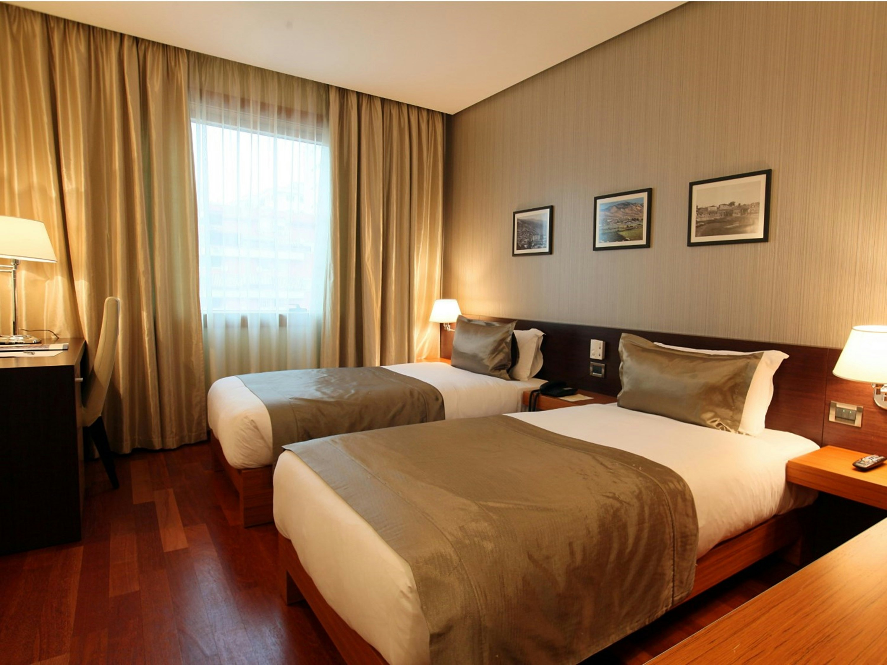 Tirana International Hotel and Conference Centre 12/50