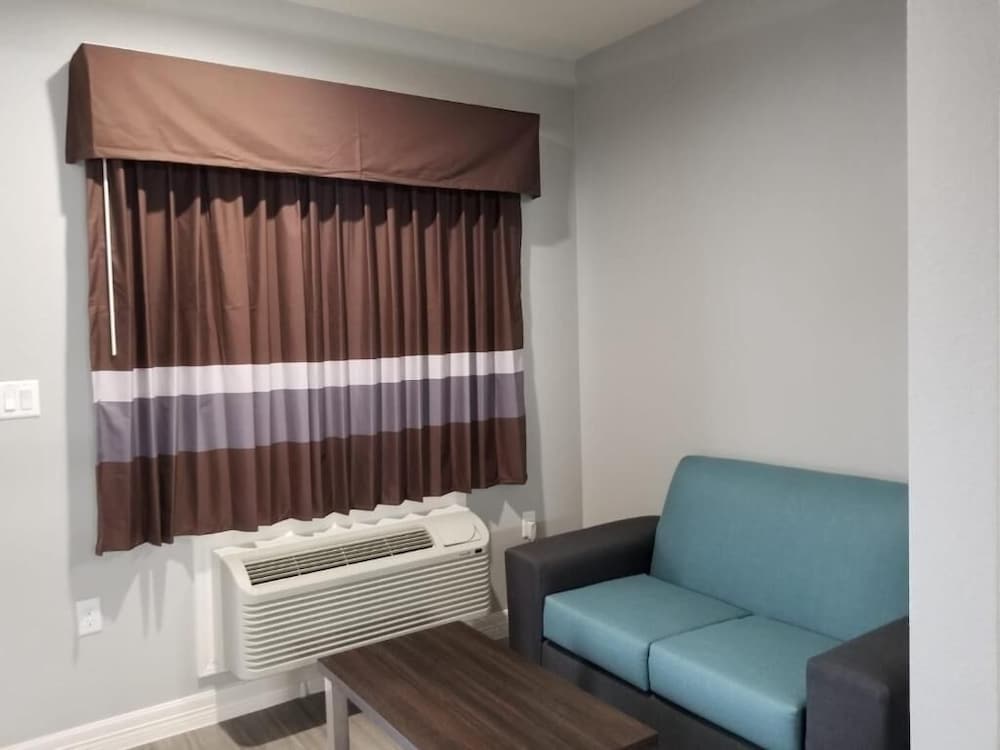 The Residency Suites 30/36