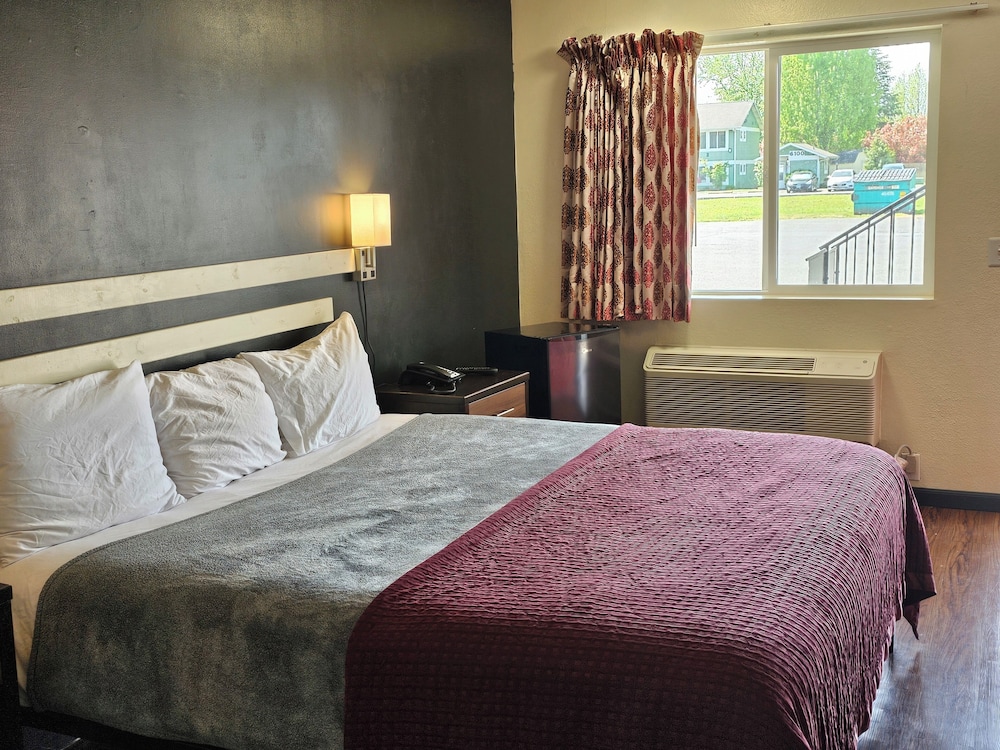 Sumner Motor Inn 15/55