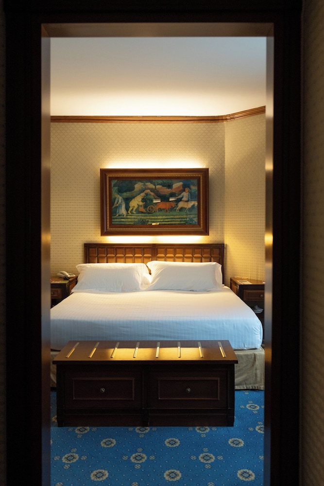 جناح رئاسي بسريرين مزدوجين، GRAND HOTEL TRENTO 6/8