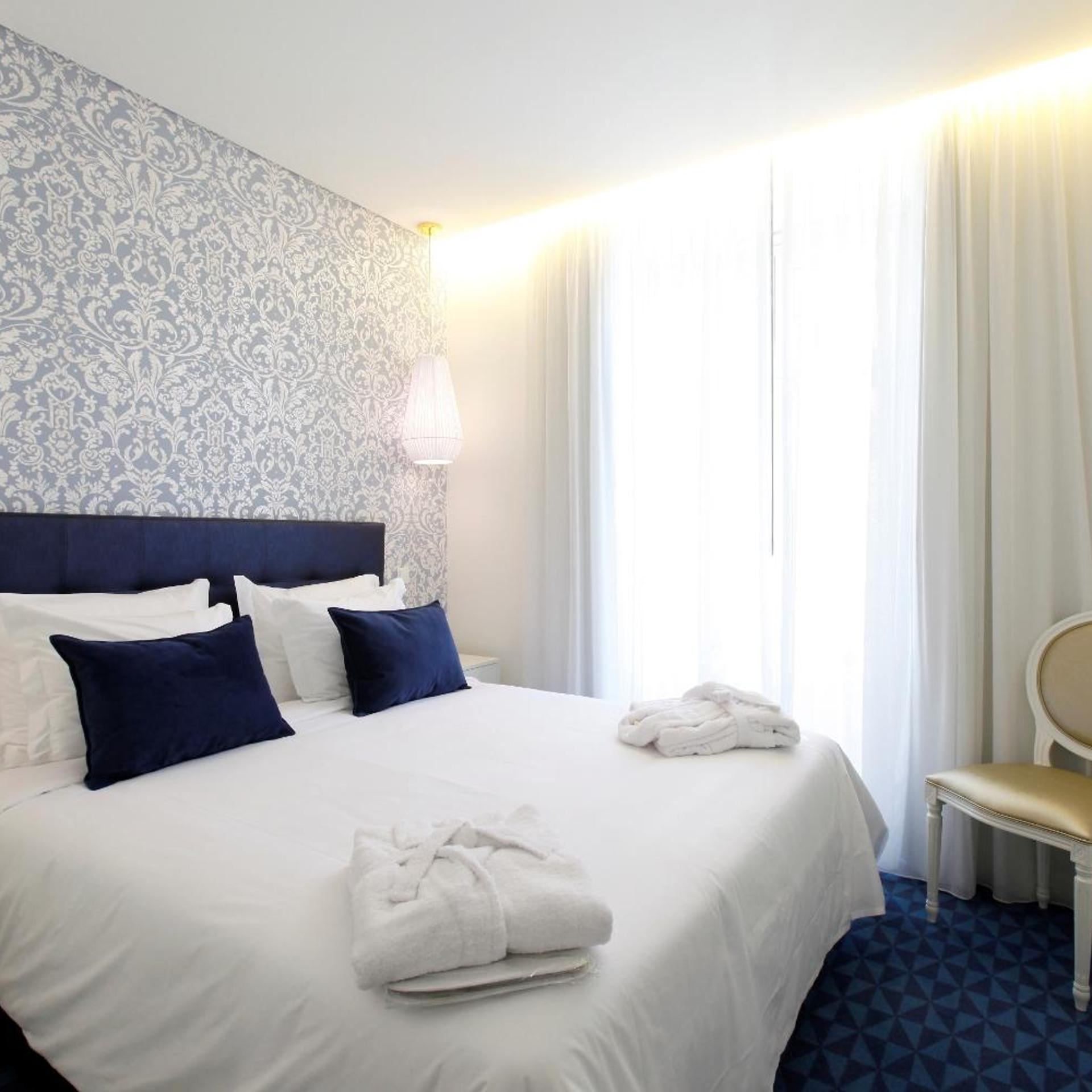 Mini, Double Bed, Street View، Hotel Lis Baixa 6/9
