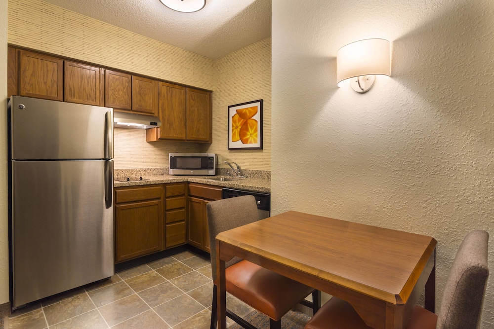 Residence Inn By Marriott Louisville Northeast 12/33
