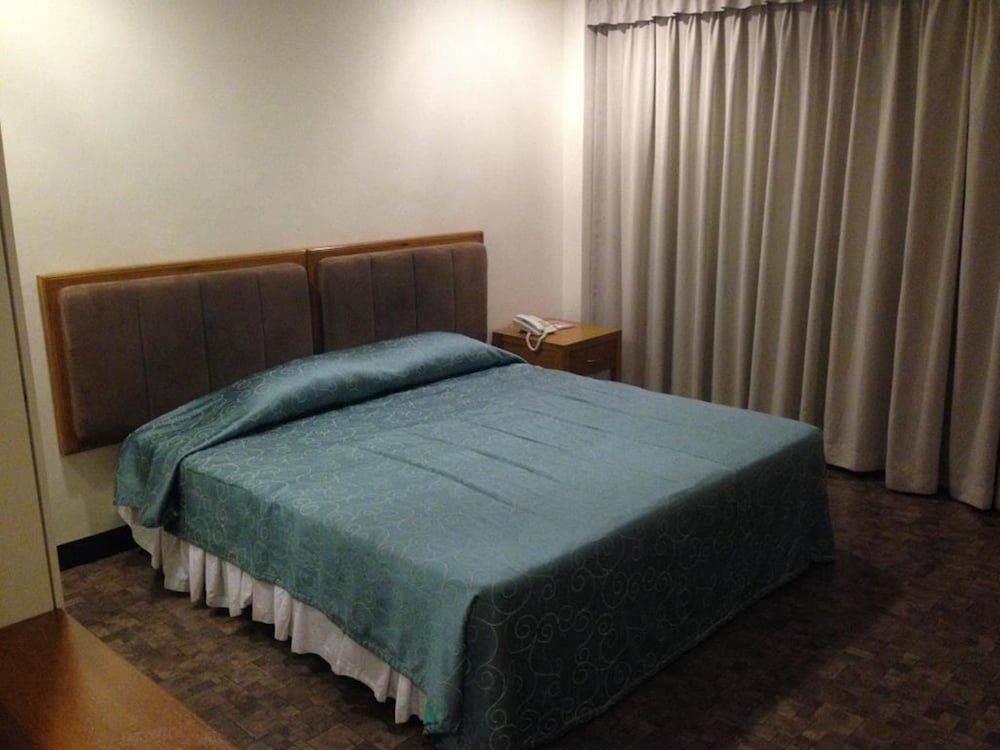 Bayfront Hotel Subic 20/41
