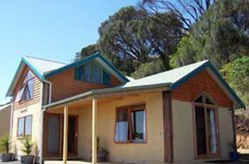 EASTERN REEF COTTAGES 1/56