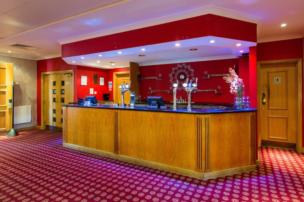 Hampshire Court Hotel & Spa 8/65