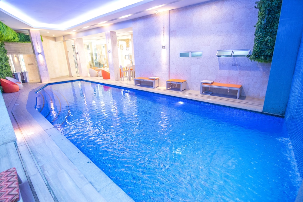 Goldberry Lite Hotel Iloilo 30/35