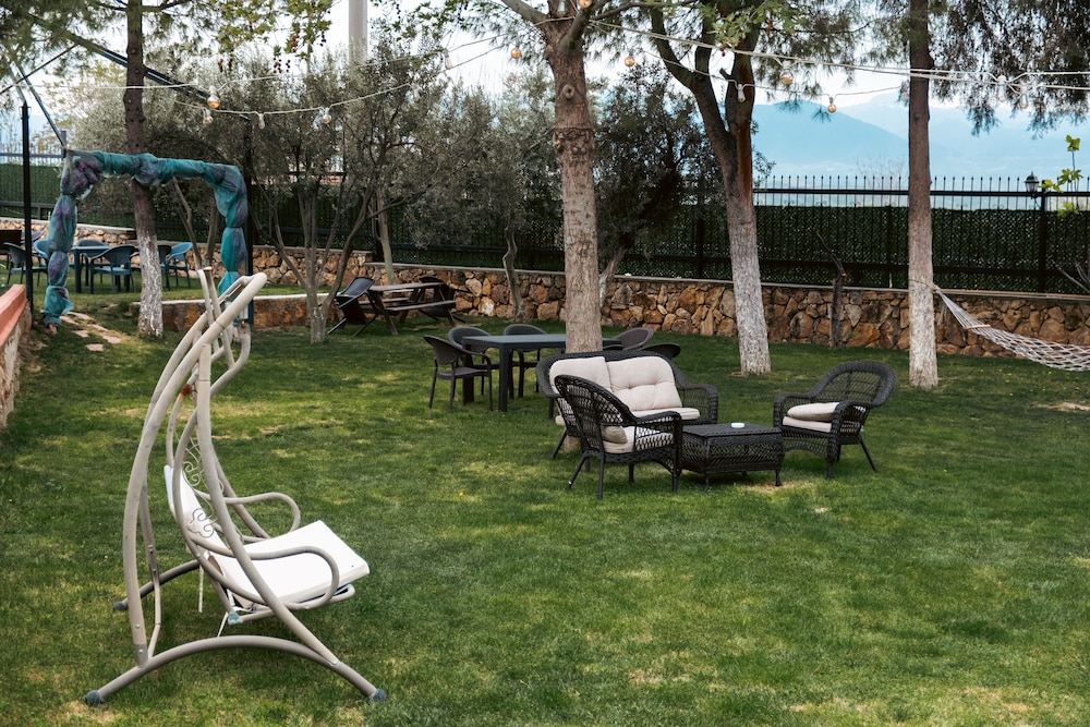 Apollon Garden Otel 43/49
