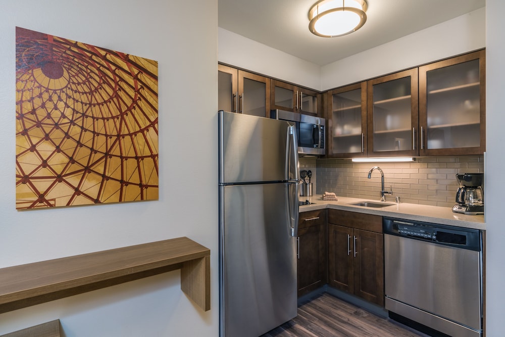 Staybridge Suites Anchorage 5/76