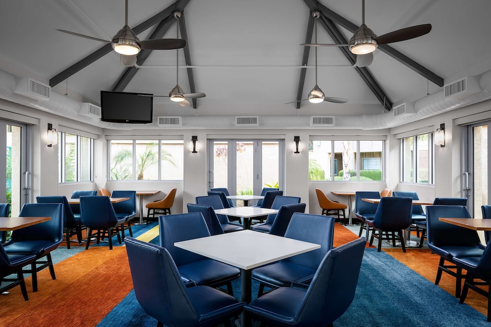 Hyatt House Scottsdale Old Town 41/56