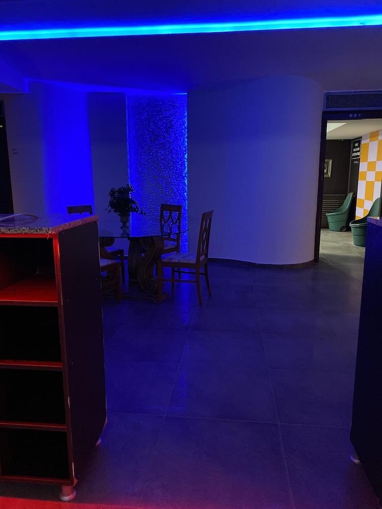 Ofuro World Hotel Spa 40/50