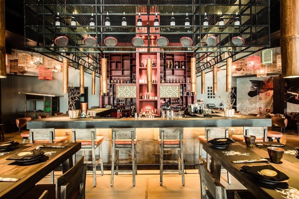 restaurant cafeteria