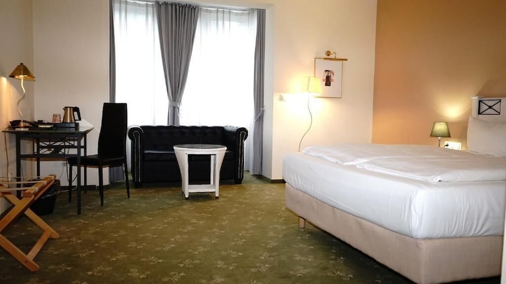 ENTREE HOTEL GROSS BORSTEL 17/50