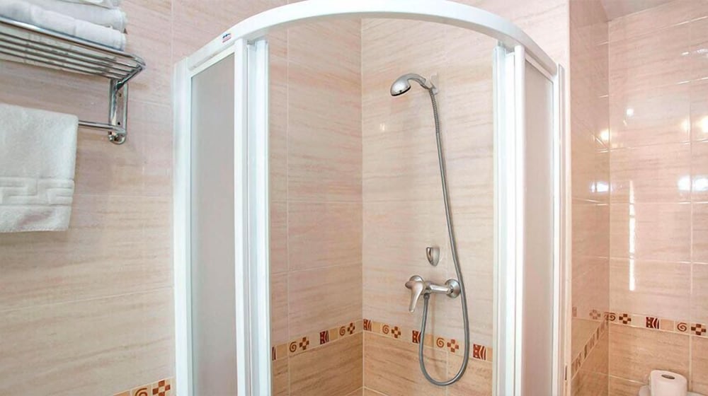 غرفة ثلاثية بسرير كوين وسرير فردي، Hotel Albero 4/4