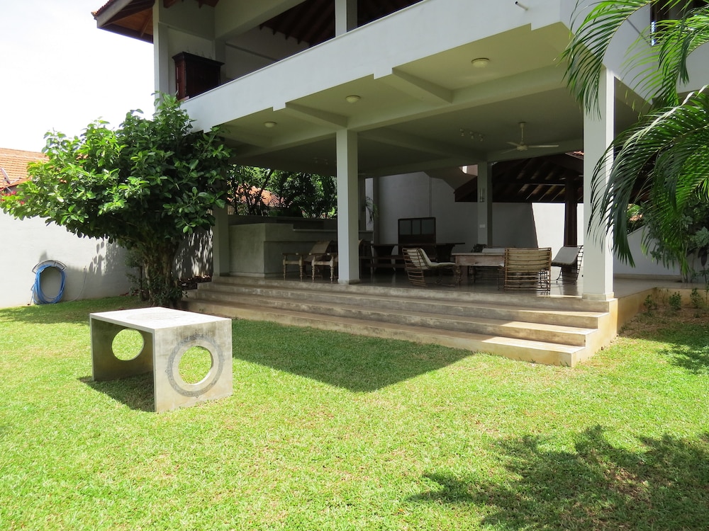 Villa Hundira 43/50