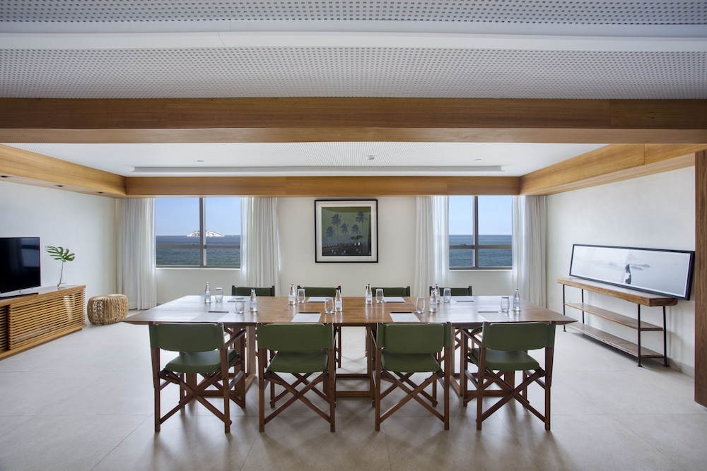 Janeiro Hotel(ex Marina All Suites) 51/68